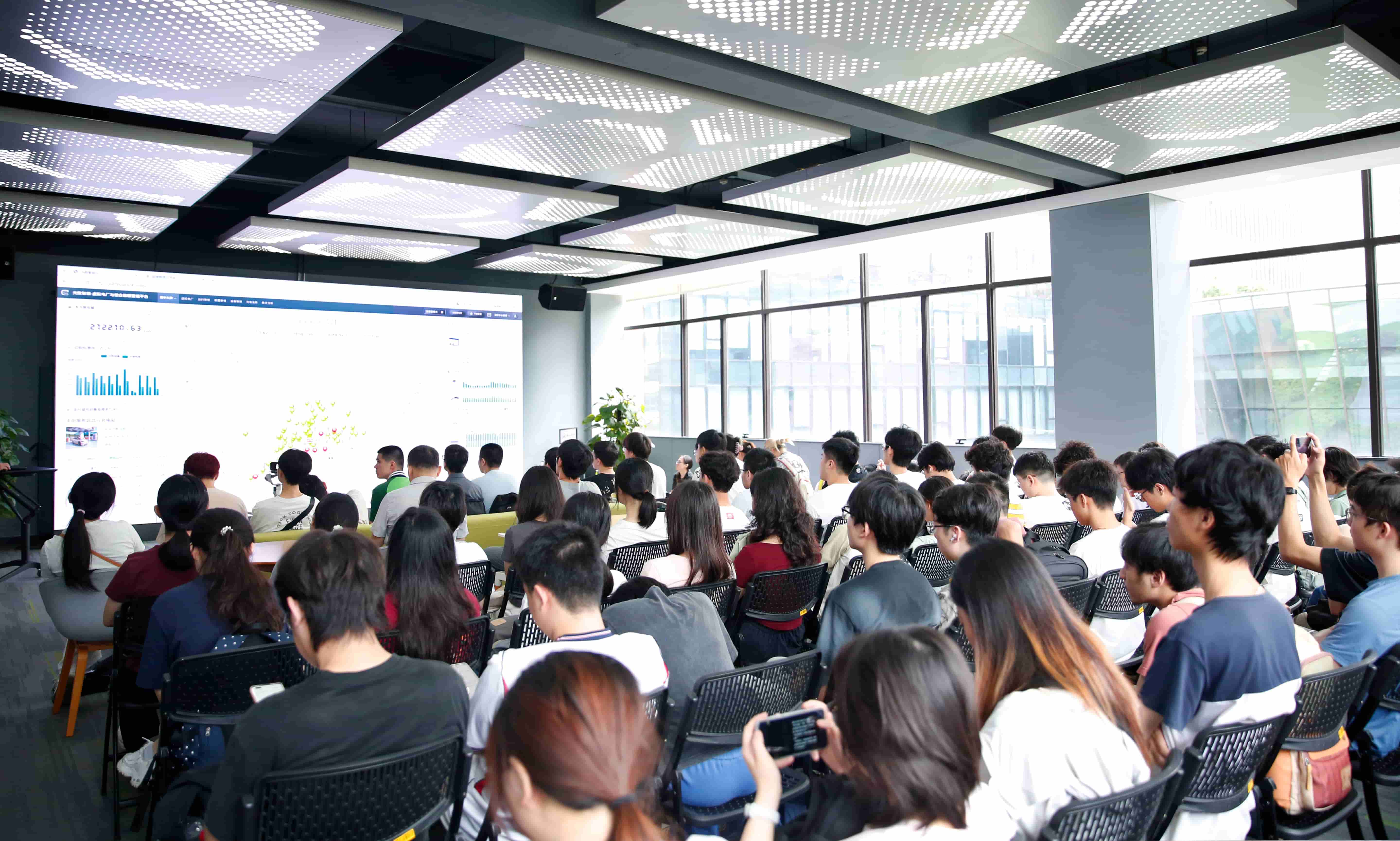 深化校企协同创新，赋能新型电力系统建设丨华南理工大学师生走进mg不朽情缘官网电气开展产学研交流活动